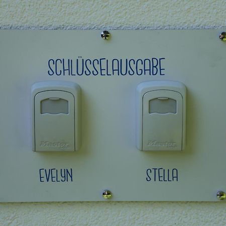 Eine Sehr Gemuetliche Dachgeschoss Ferienwohnung Ihlow  Esterno foto