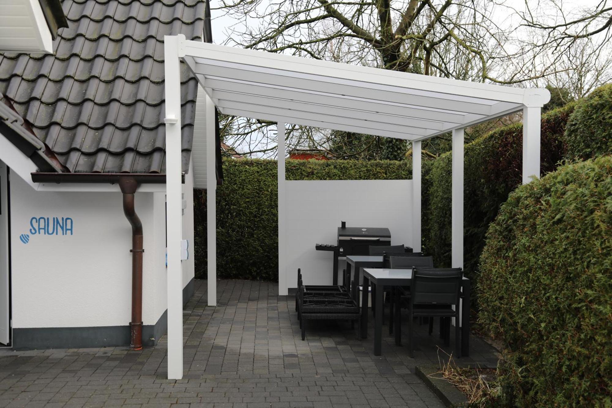 Eine Sehr Gemuetliche Dachgeschoss Ferienwohnung Ihlow  Esterno foto