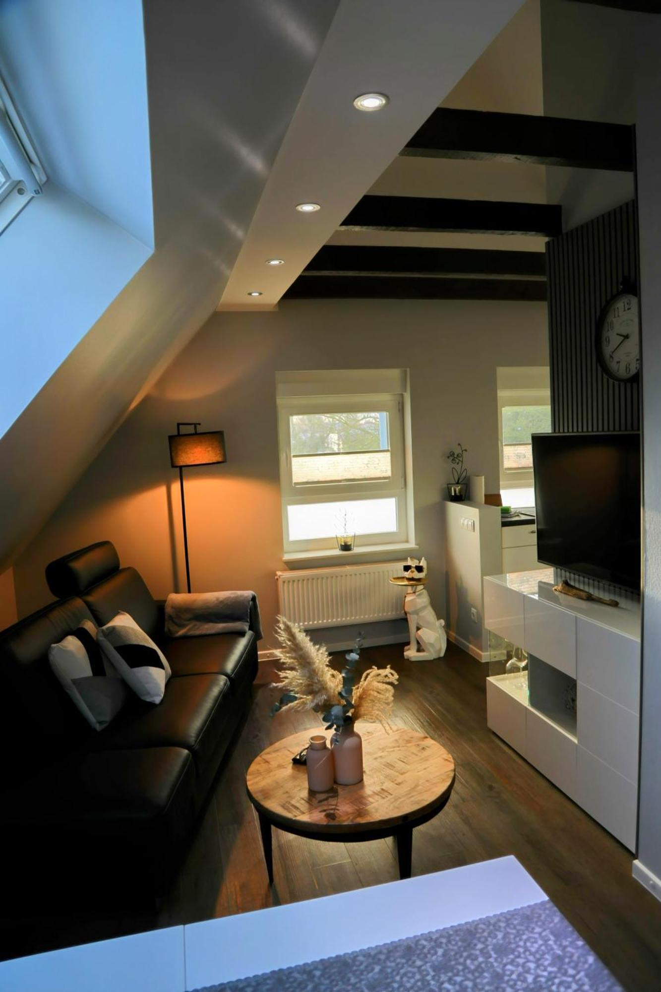 Eine Sehr Gemuetliche Dachgeschoss Ferienwohnung Ihlow  Esterno foto