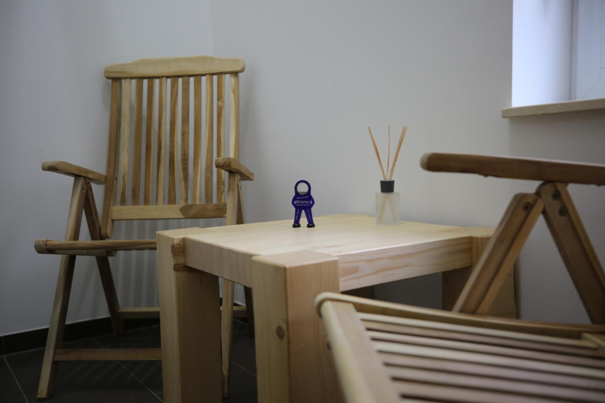 Eine Sehr Gemuetliche Dachgeschoss Ferienwohnung Ihlow  Esterno foto